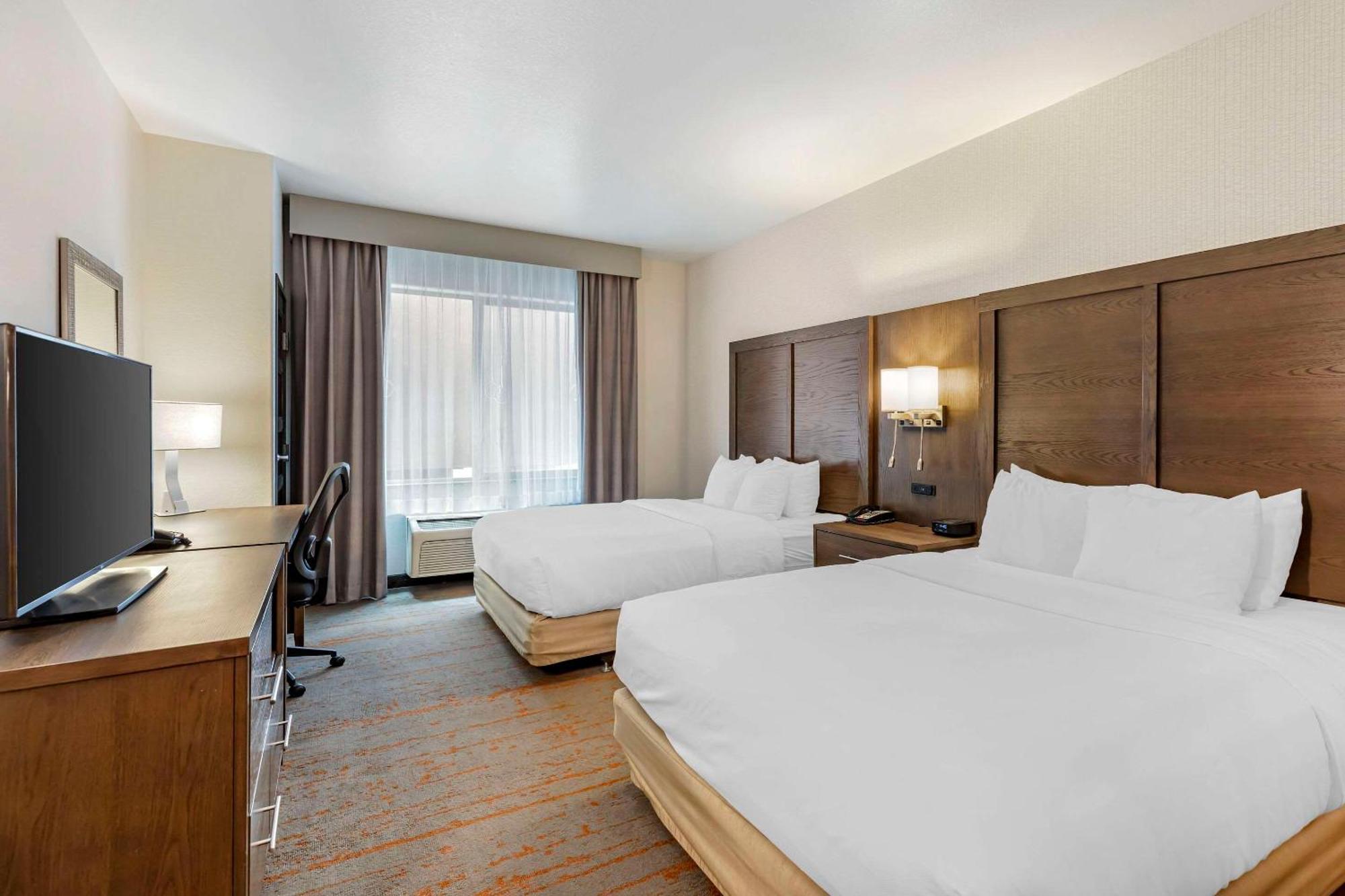 Comfort Inn & Suites Brighton Denver Ne Medical Center Eksteriør bilde