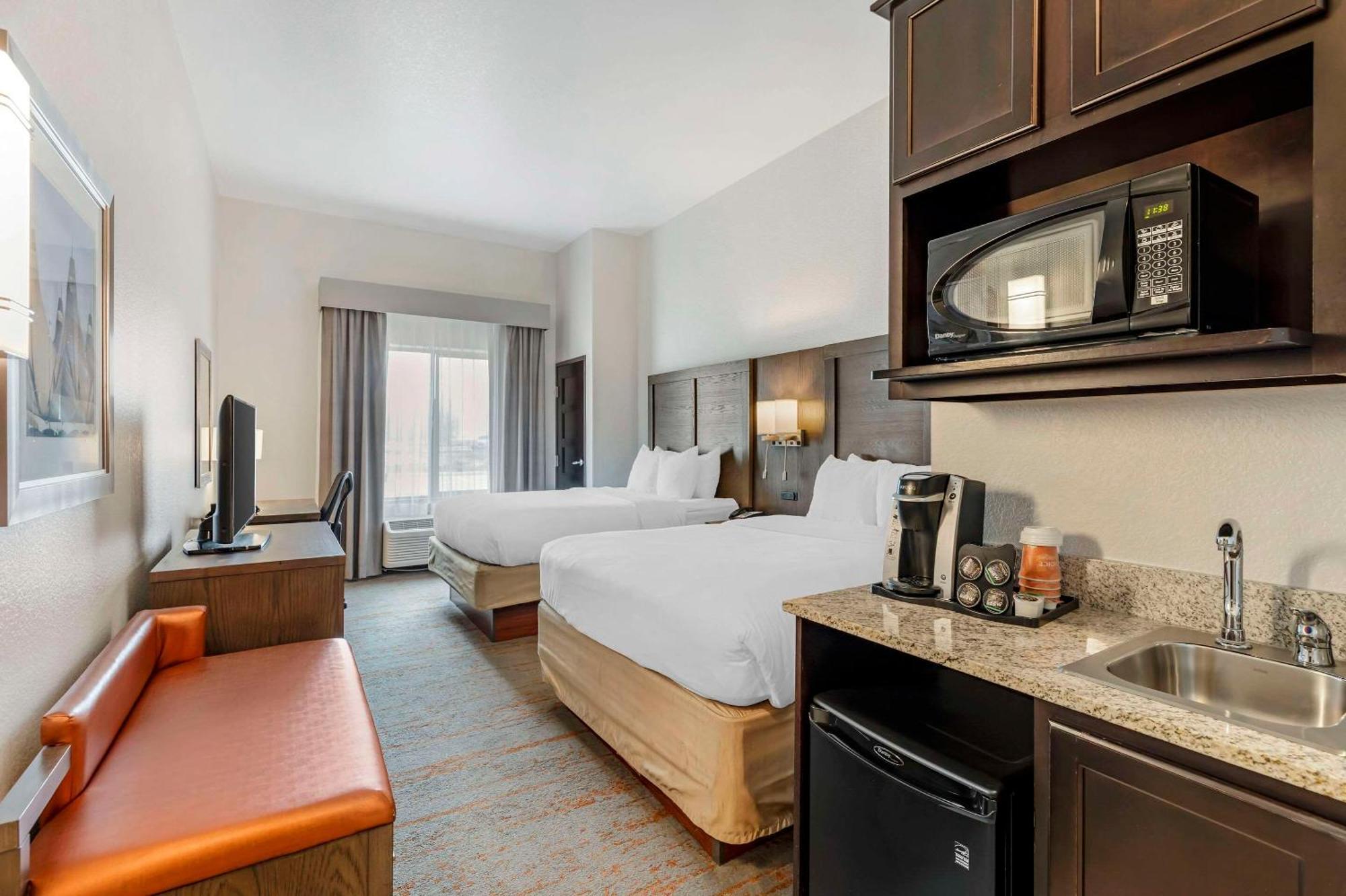 Comfort Inn & Suites Brighton Denver Ne Medical Center Eksteriør bilde