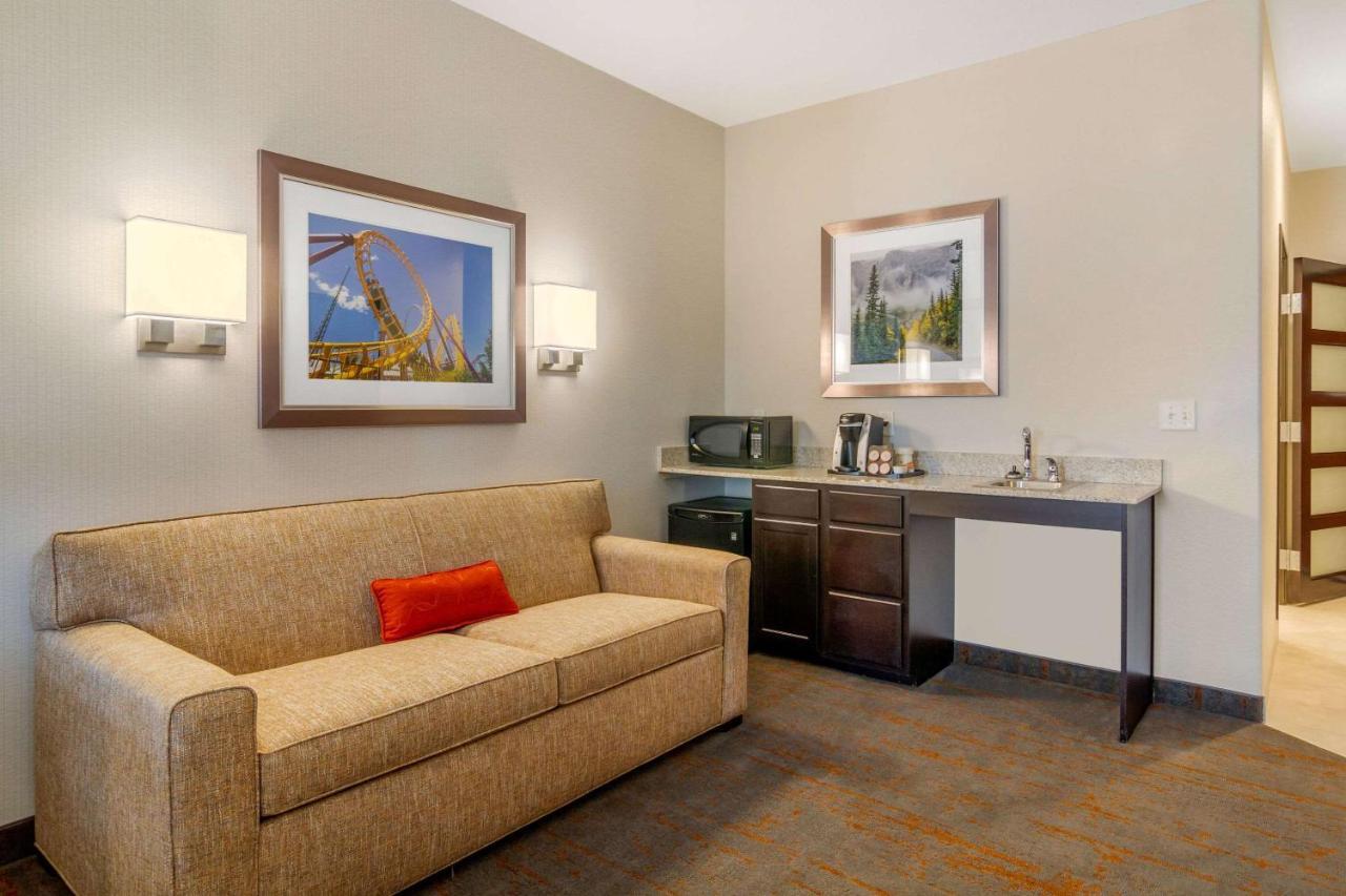 Comfort Inn & Suites Brighton Denver Ne Medical Center Eksteriør bilde